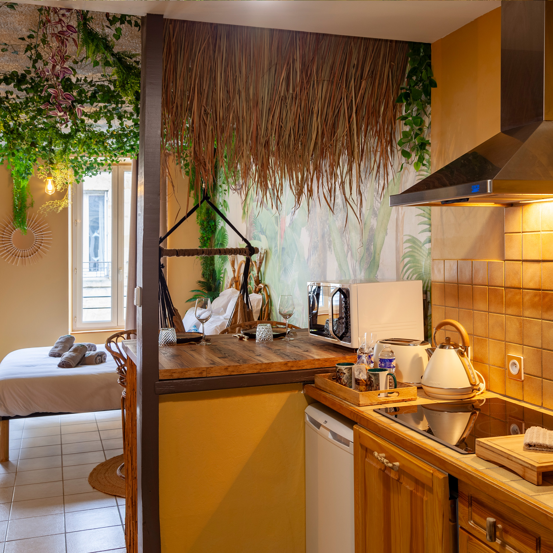 L’Aventurier Évasion LOVEROOM VIERZON : Spa avec Jacuzzi et Massage